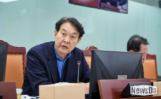 경기도의회 강웅철 의원