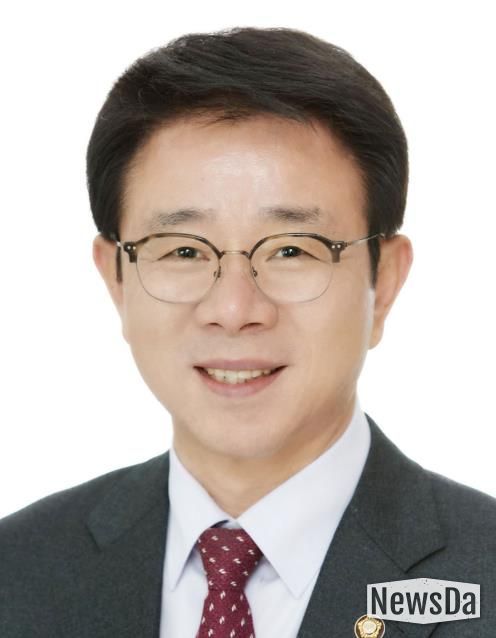 용인특례시의회 김윤선 의원 대표발의 '용인시 화재대피용 방연마스크 비치 및 지원에 관한 조례안' 본회의 통과