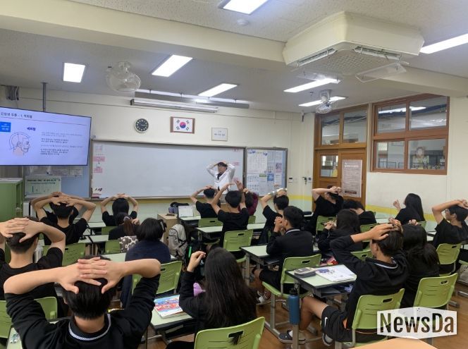 청소년 몸튼튼 한의약건강교실 운영 모습