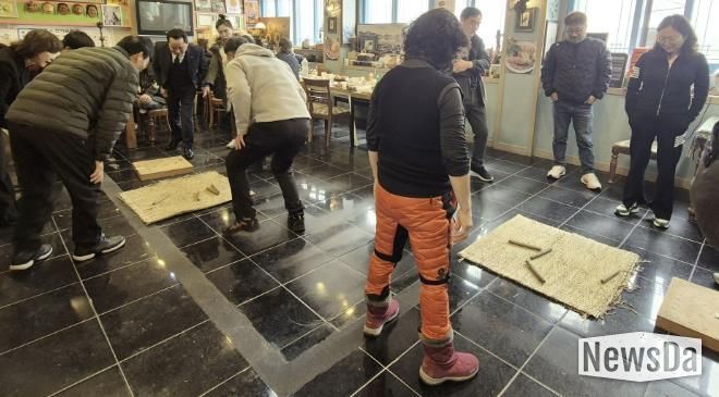 수원시 영통구 매탄4동 산드래미 상가번영회, 정월대보름 맞이 척사대회 개최