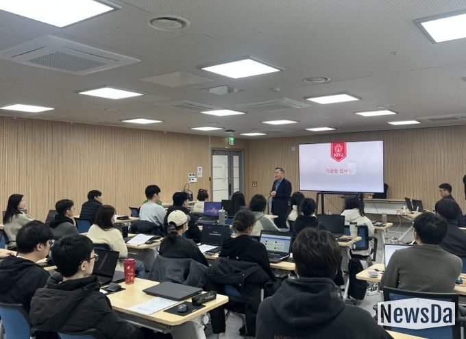 포항시는 23일부터 북구청 문화예술팩토리 교육장에서 ‘K-Digital Training(K-DT) AI·빅데이터 전문가 13기 양성과정’을 운영한다.