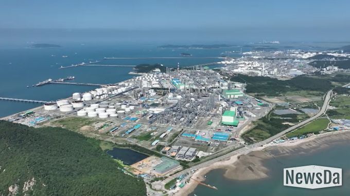 지역산업위기대응 이차보전 지원사업 홍보물