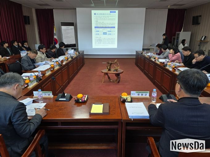 지난 25일, 청양군 농업산학협동심의회를 개최하고 27억 규모의 시범사업 대상자를 확정했다.