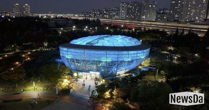 부천호수식물원 수피아 야간 전경