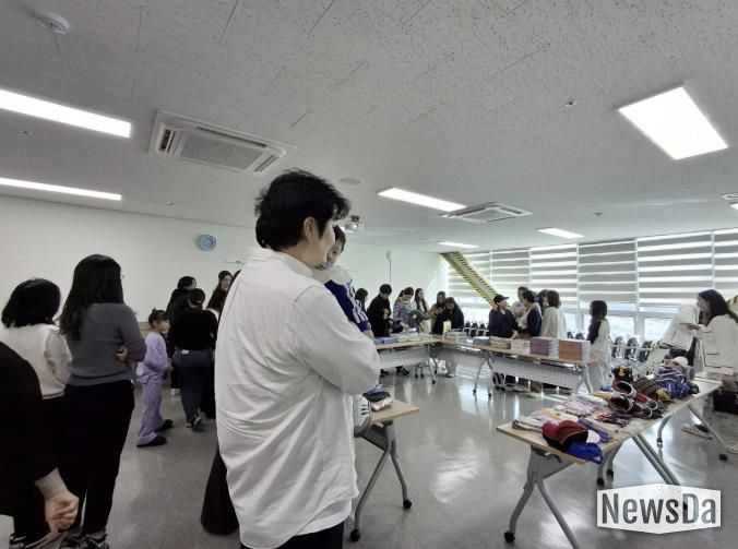 구리시는 2026년 결혼이민자 역량 강화지원 프로그램‘2026년 한국어 교육 개강식’을 실시하고 있다.