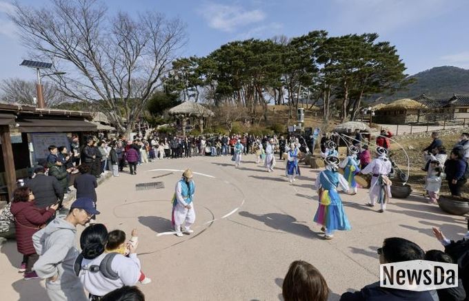 사물놀이패 관람 사진