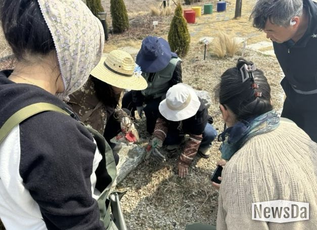 시흥시 신현동 마을정원봉사단, 봄을 준비하는 정원관리 교육 진행