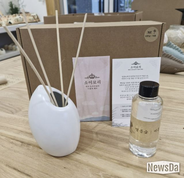 여주시 관광두레 ㈜소이로리, 지역 특색 담은 도자기 기념품으로 눈길