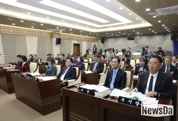 제261회 임시회 제2차 본회의 전경