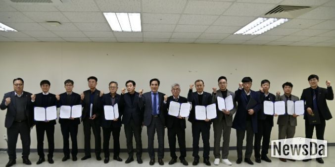 화성도시공사 주요 보직자 ‘경영성과계약’ 체결에 따른 단체사진