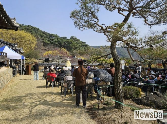 봉화군, 2026년 산수유 신춘 시 낭송회 개최