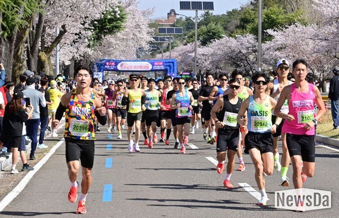 공군과 함께한 ‘2026 진주남강마라톤대회’ 성료