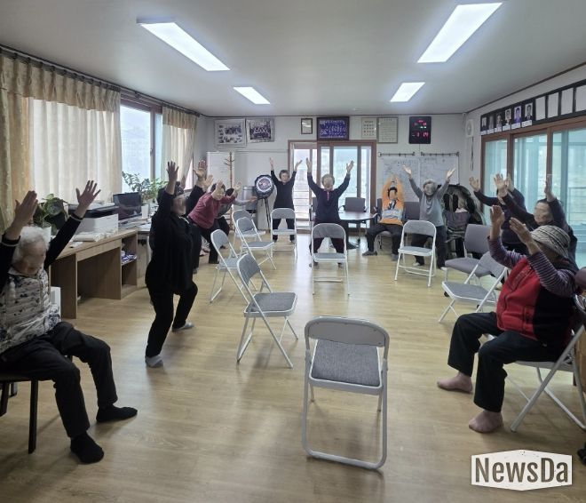 가평군, 어르신 건강 맞춤서비스 '청춘, 다시 피움' 성료