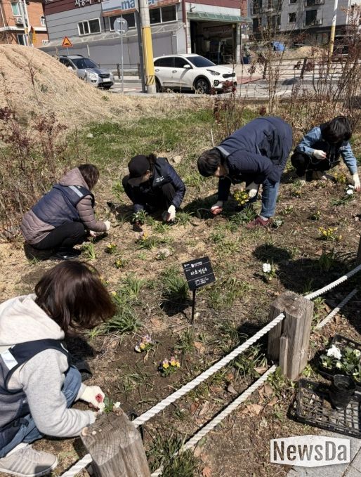 수원시 장안구 파장동, 봄맞이 손바닥정원 정비