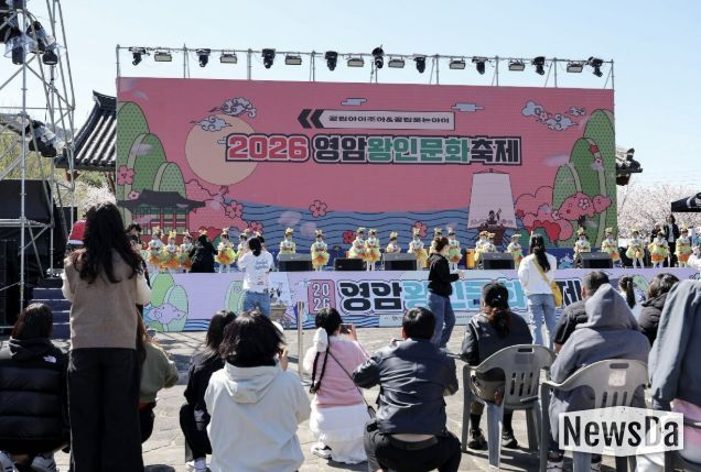 벚꽃으로 열고 왕인으로 완성… 10일부터 영암왕인문화축제 하이라이트 시작