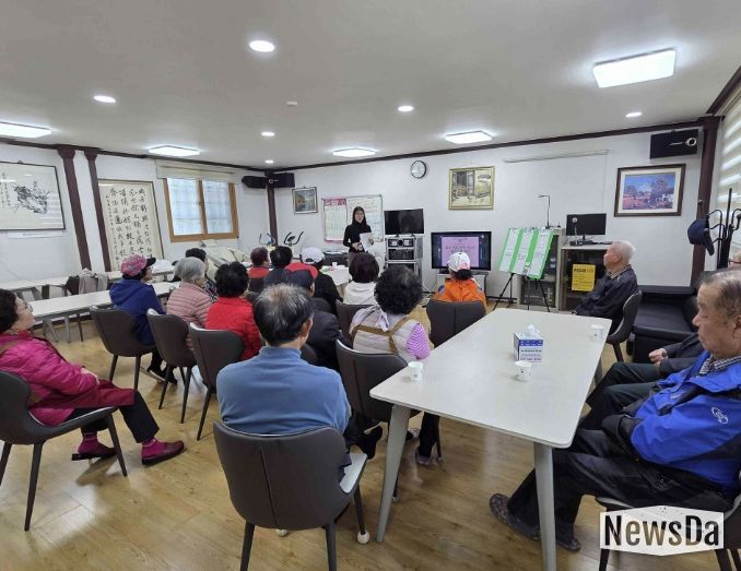 경로당 방문 원산지 교육 사진