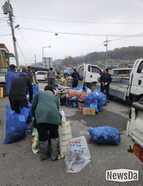 내 마을은 스스로 가꾼다! 대신면의 깨끗하고 밝은 여주만들기 스타트!