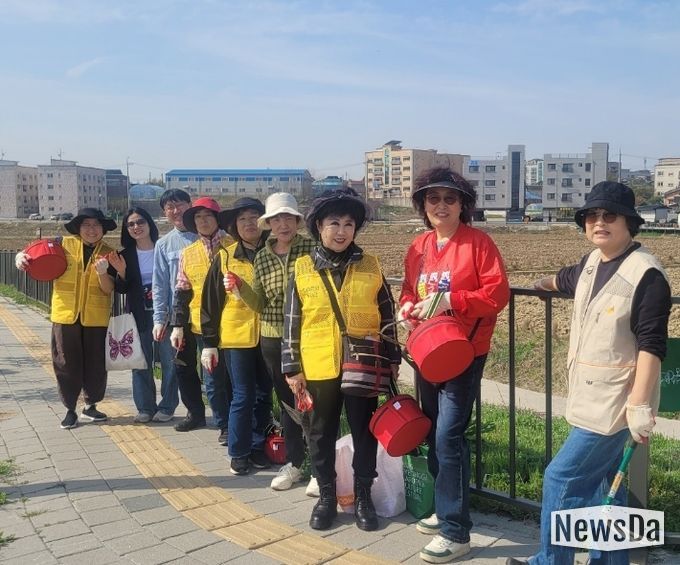 평택시, 오성 마을정원사들의 정원 가꾸기 열기