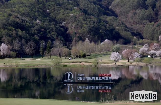 화창한 날씨 속에 진행된 DB손해보험 프로미오픈 1라운드