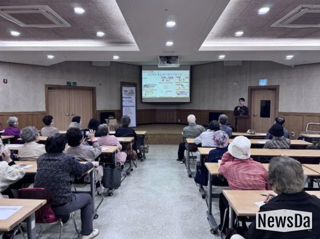 남양주시 동부보건소, 호평동성당 시니어아카데미와 손잡고 치매 예방 교육 실시
