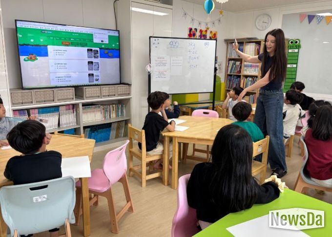 원어민 프로그램 진행 모습